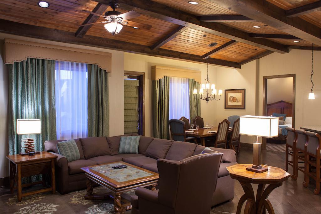 Club Wyndham Glacier Canyon Lake Delton Phòng bức ảnh